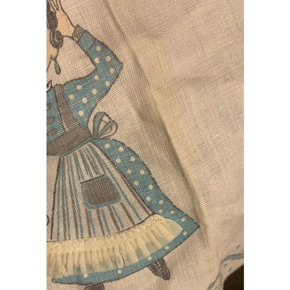 Vintage Lot of 2 Tea Kitchen Towel  - Look Ma No Hands - Off White / Blue